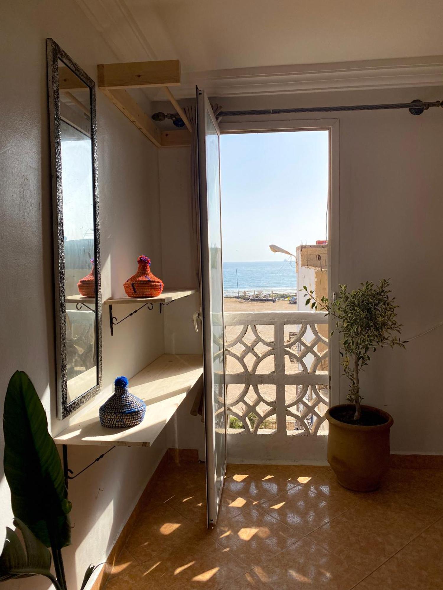 Amazigh Surf House Hotel อกาดีร์ ภายนอก รูปภาพ