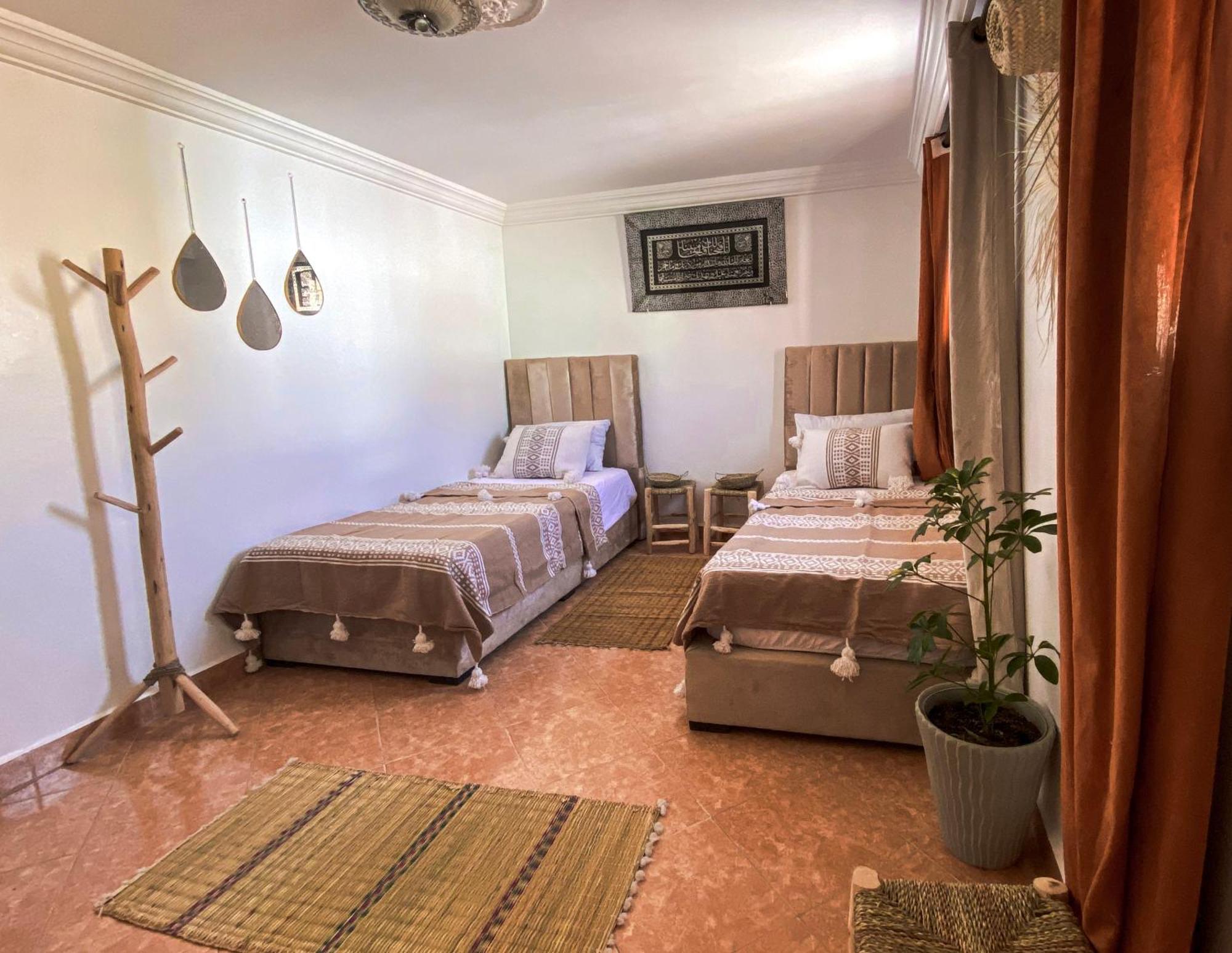 Amazigh Surf House Hotel อกาดีร์ ภายนอก รูปภาพ