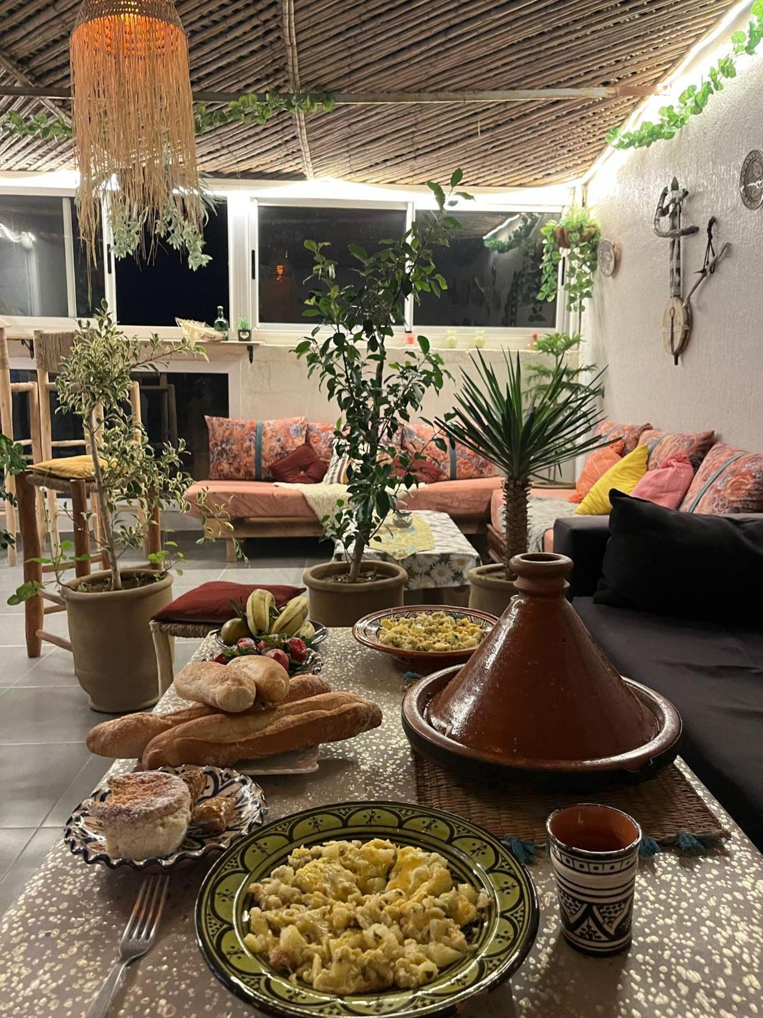Amazigh Surf House Hotel อกาดีร์ ภายนอก รูปภาพ